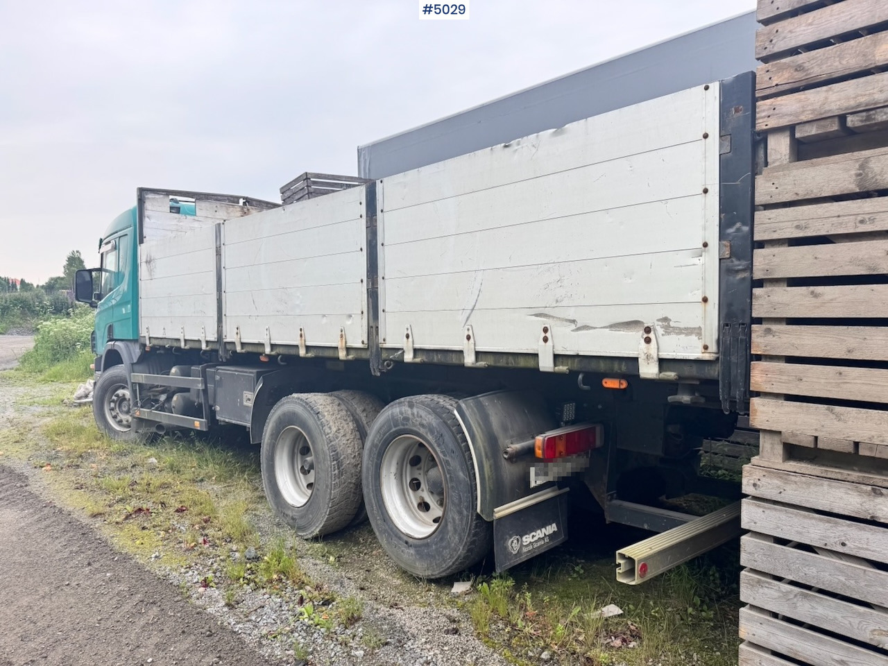 2000 Scania P124 6x2 Tipper truck - Tipper: picture 3 2000 Scania P124 6x2 Tipper truck - Tipper: picture 3