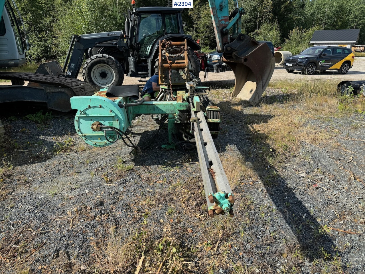 Excavator 2004 Montabert CPA 225 Drilltower w/ compressor: picture 6