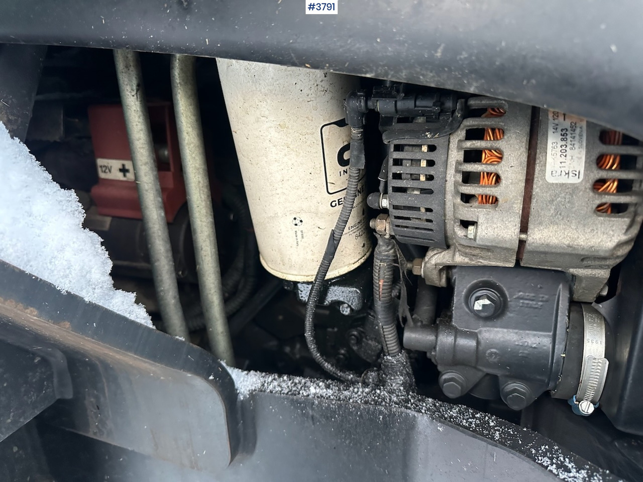 Farm tractor 2010 New Holland T6040 4x4 plow rigged tractor w/ Trima +3.0p front loader, brand new chains, snow bucket and Westbjørn snow blower. WATCH VIDEO.: picture 20