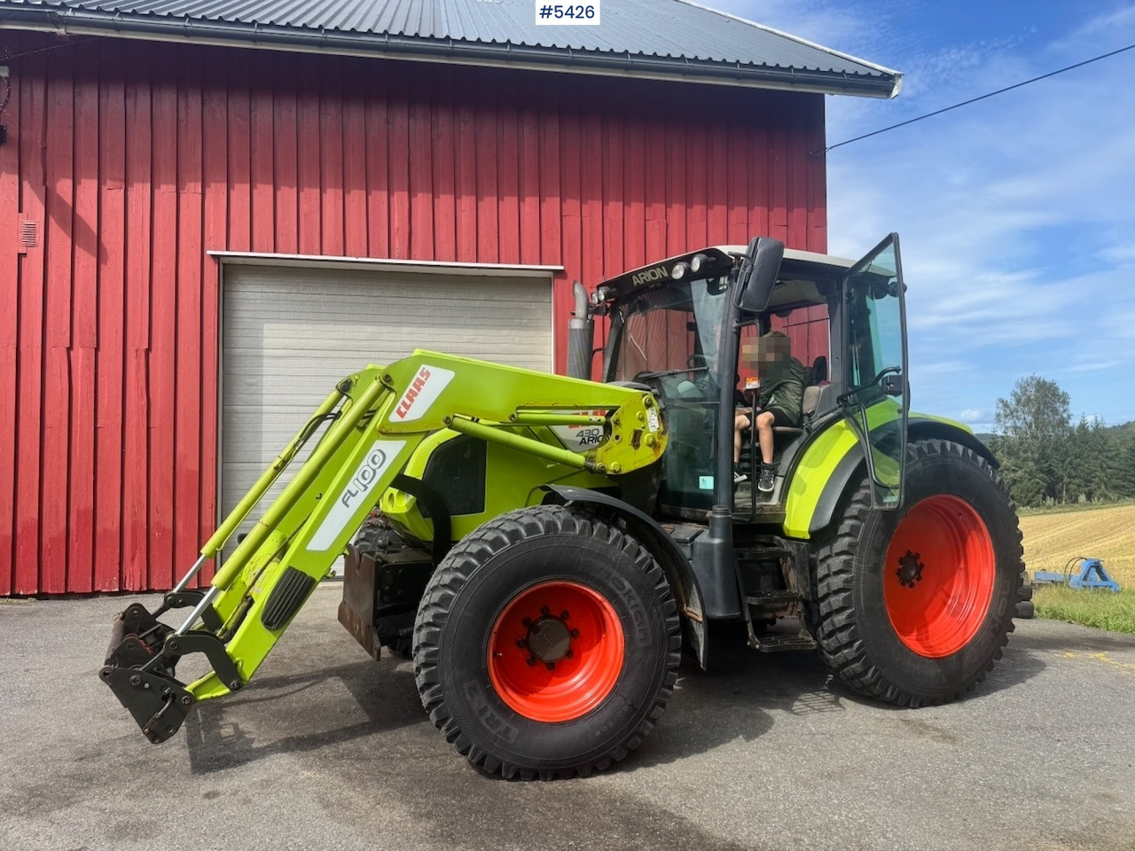 2011 Claas Arion 430 w/ Front loader and Plough. 3210 hours! - Farm tractor: picture 2 2011 Claas Arion 430 w/ Front loader and Plough. 3210 hours! - Farm tractor: picture 2