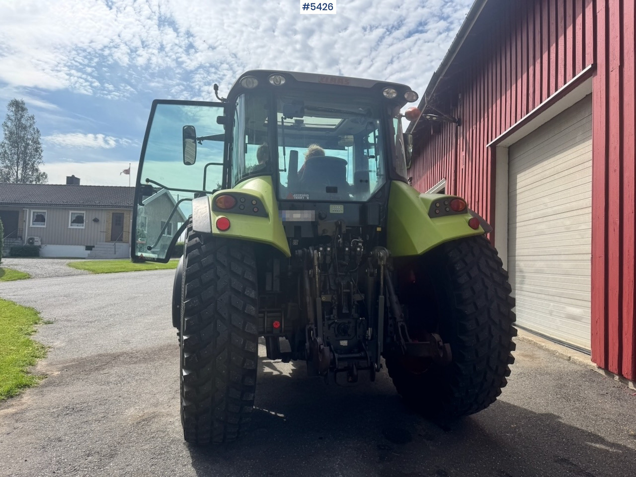 2011 Claas Arion 430 w/ Front loader and Plough. 3210 hours! - Farm tractor: picture 5 2011 Claas Arion 430 w/ Front loader and Plough. 3210 hours! - Farm tractor: picture 5