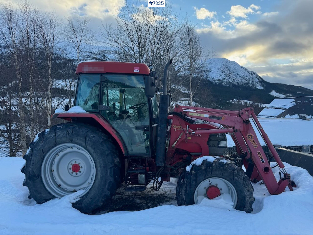 2011 Mccormick C105 w/ front loader, front hydraulics and PTO - Farm tractor: picture 3 2011 Mccormick C105 w/ front loader, front hydraulics and PTO - Farm tractor: picture 3