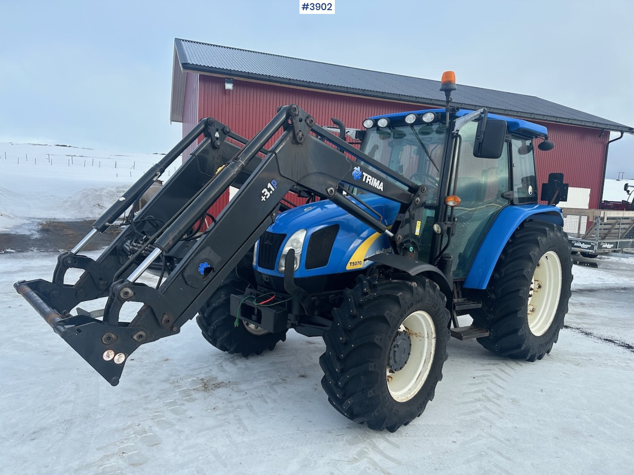 2011 New Holland T5070 4x4 m/ frontlaster - Farm tractor: picture 1 2011 New Holland T5070 4x4 m/ frontlaster - Farm tractor: picture 1