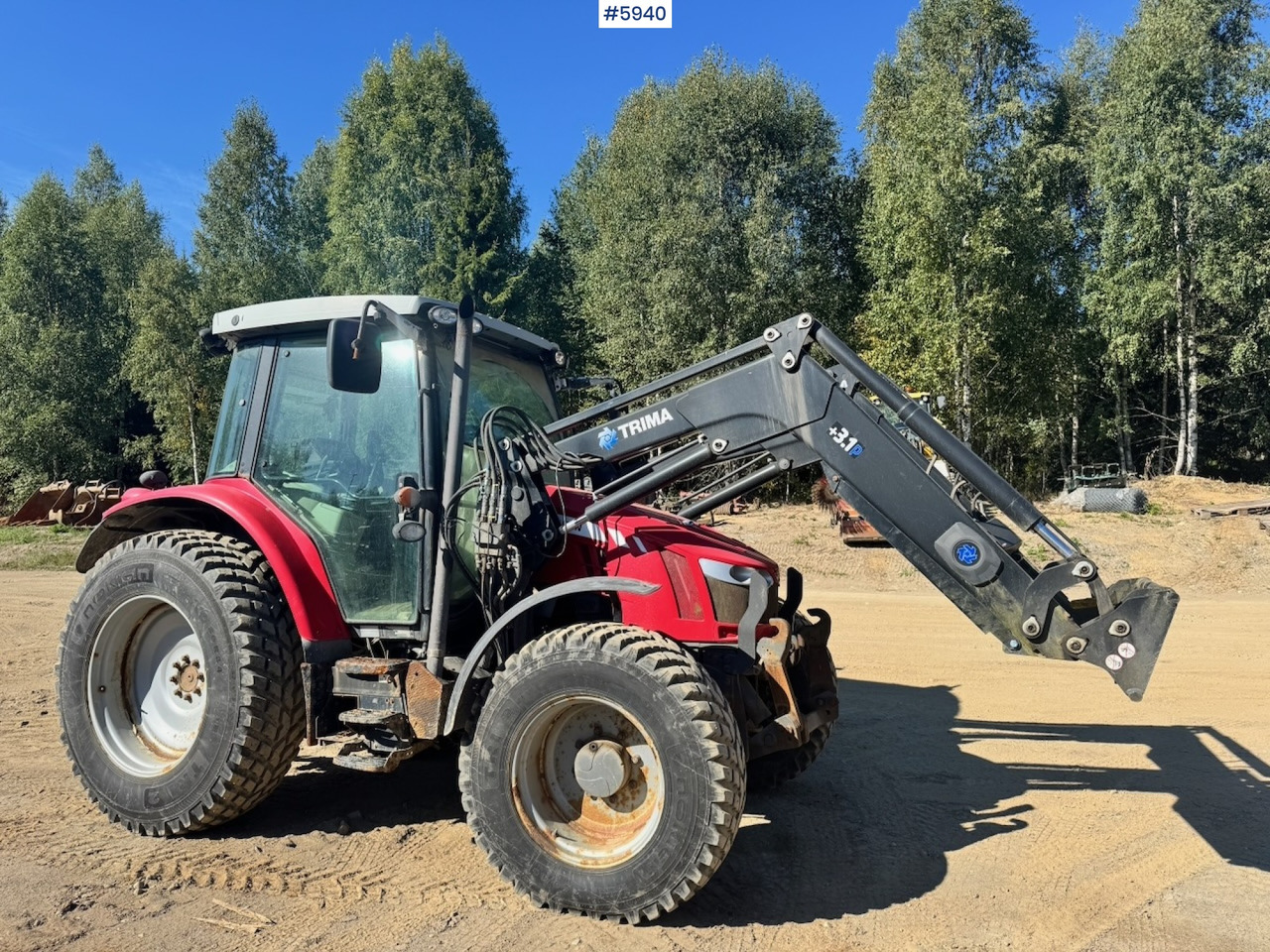 2014 Massey Ferguson 5610 w/ Front Loader and Hydraulics. 1950 hours! - Farm tractor: picture 2 2014 Massey Ferguson 5610 w/ Front Loader and Hydraulics. 1950 hours! - Farm tractor: picture 2