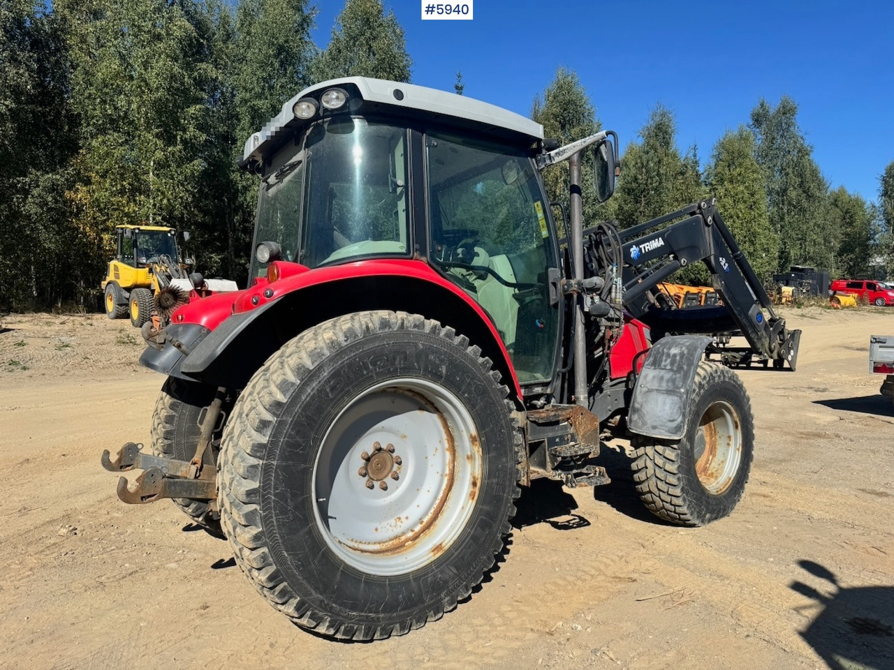 2014 Massey Ferguson 5610 w/ Front Loader and Hydraulics. 1950 hours! - Farm tractor: picture 4 2014 Massey Ferguson 5610 w/ Front Loader and Hydraulics. 1950 hours! - Farm tractor: picture 4