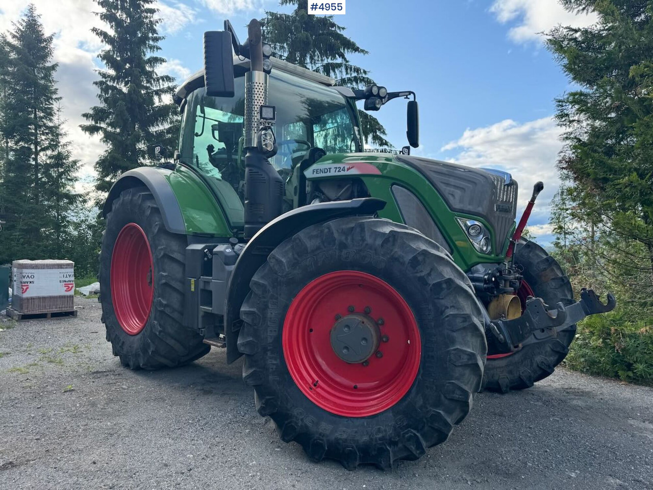 2017 Fendt 724 Vario - Farm tractor: picture 1 2017 Fendt 724 Vario - Farm tractor: picture 1