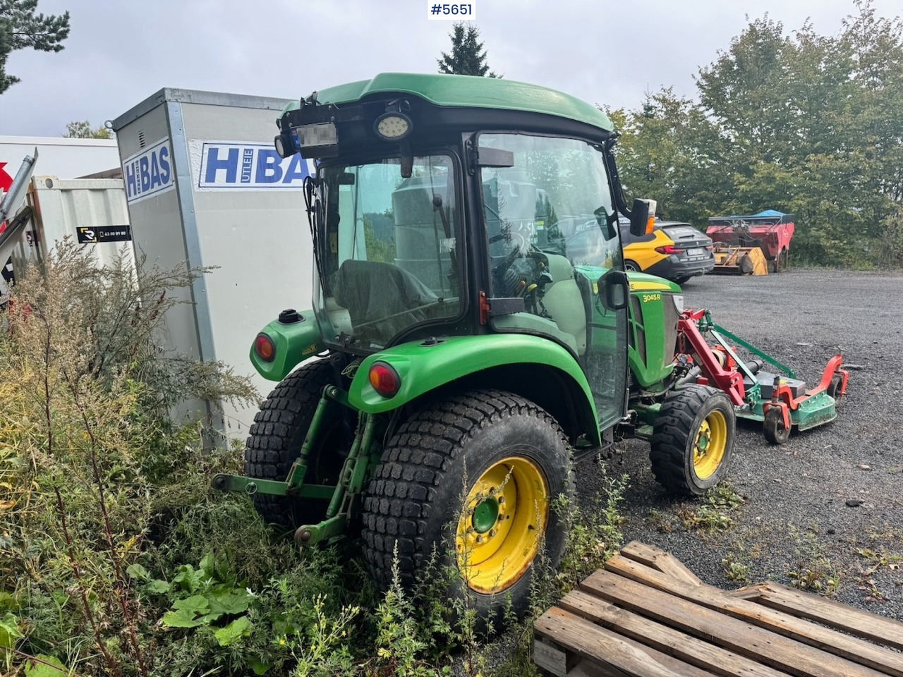 2018 John Deere 3045R with front hydraulics and front PTO - Farm tractor: picture 5 2018 John Deere 3045R with front hydraulics and front PTO - Farm tractor: picture 5