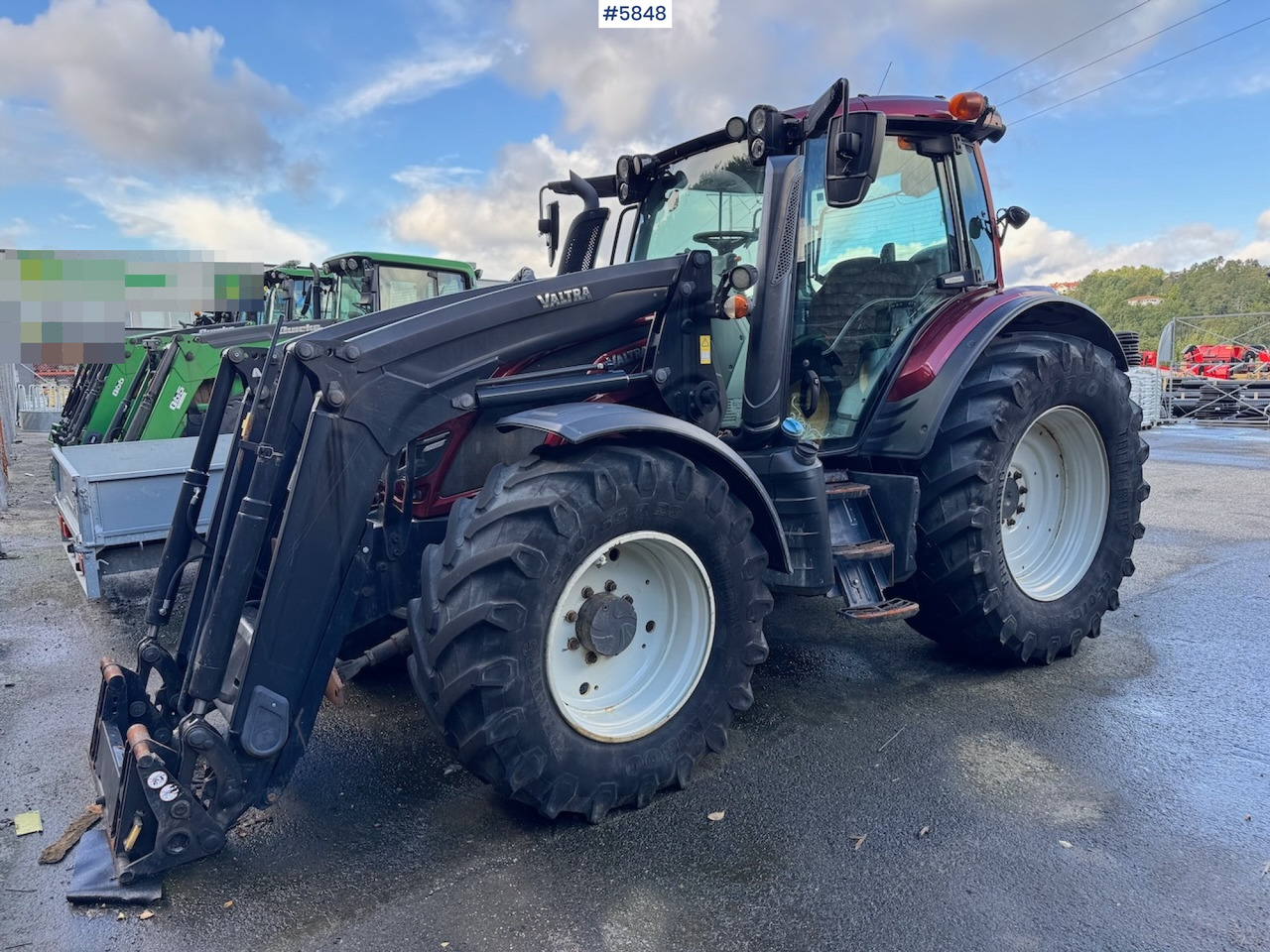 2018 Valtra N174 w/ front loader and plow plate. - Farm tractor: picture 3 2018 Valtra N174 w/ front loader and plow plate. - Farm tractor: picture 3