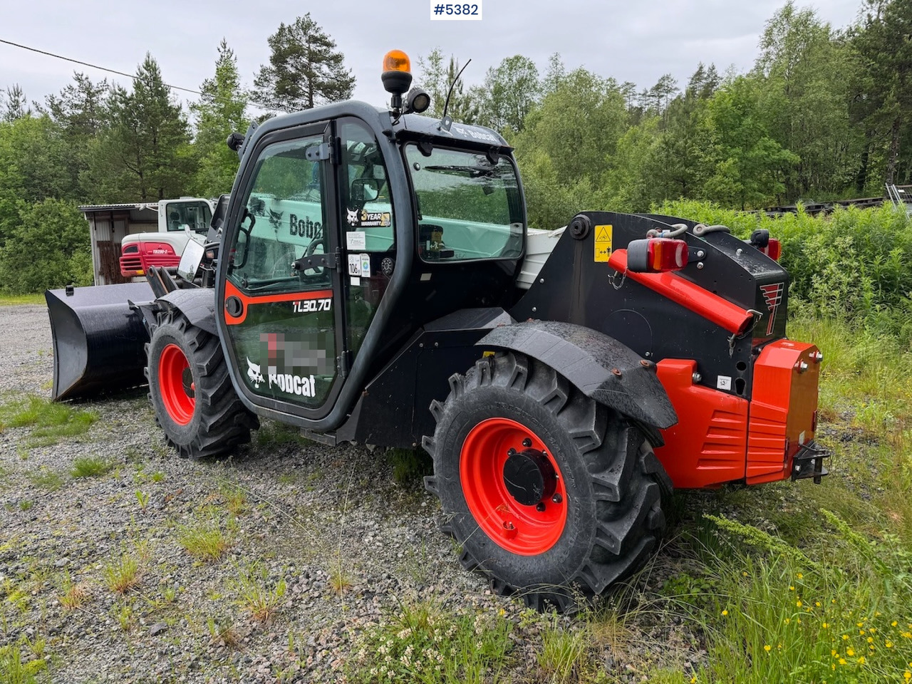 2021 Bobcat TL30.70DB m/ bucket, pallet fork and 4 chains. - Forklift: picture 4 2021 Bobcat TL30.70DB m/ bucket, pallet fork and 4 chains. - Forklift: picture 4