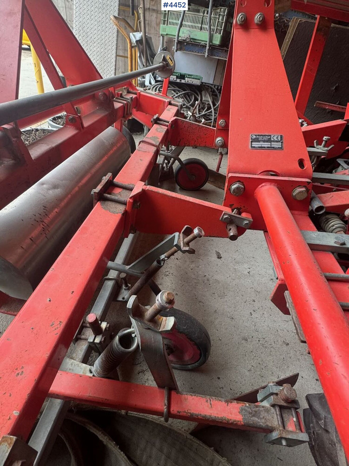 2007 Checchi & Magli B24 - Agricultural machinery: picture 5 2007 Checchi & Magli B24 - Agricultural machinery: picture 5