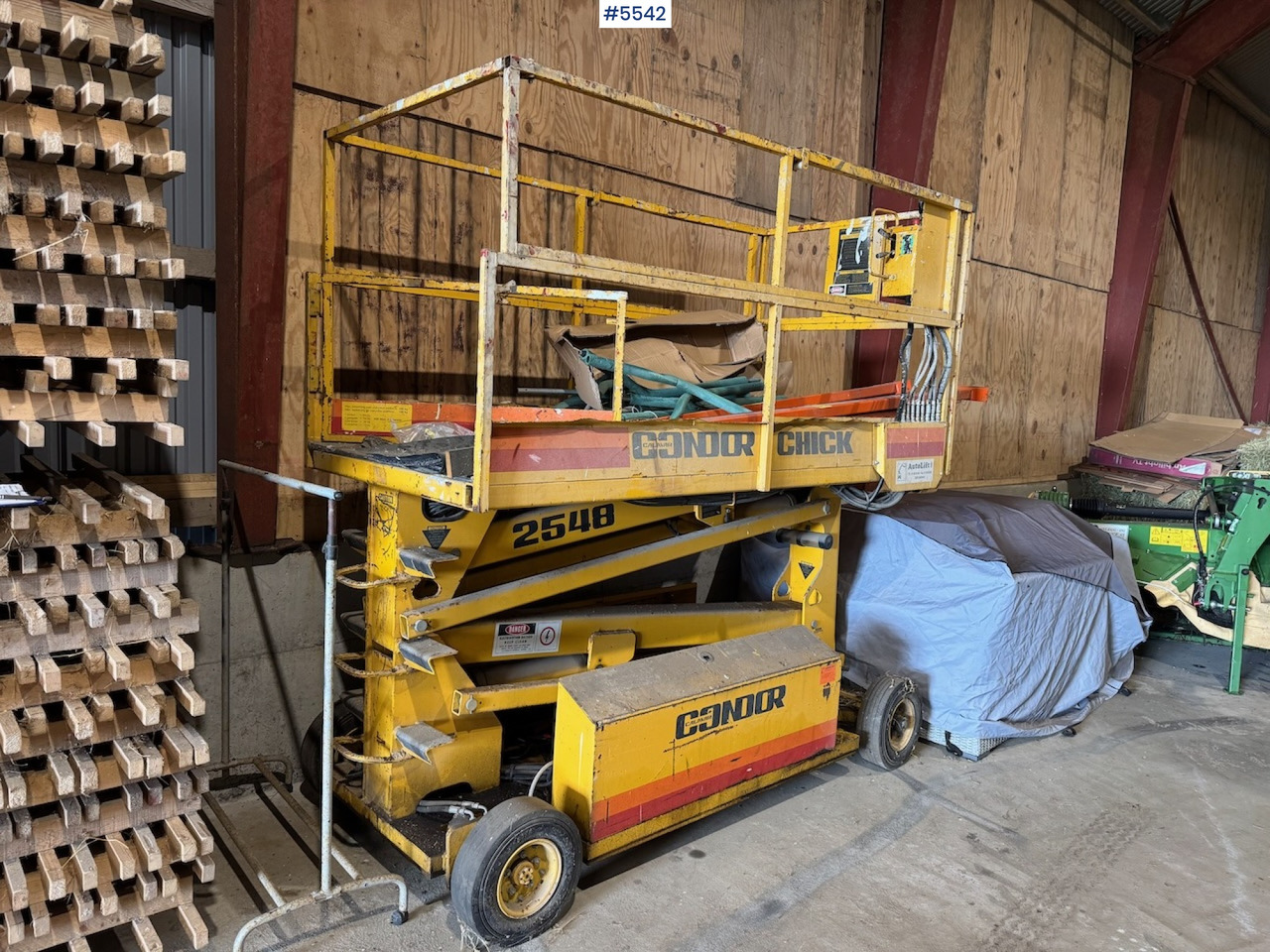 Condor Chick 2548 scissor lift. - Aerial platform: picture 1 Condor Chick 2548 scissor lift. - Aerial platform: picture 1