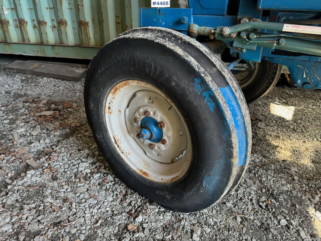 Farm tractor Ford 4000 4x2 - approx. 1970 model: picture 7