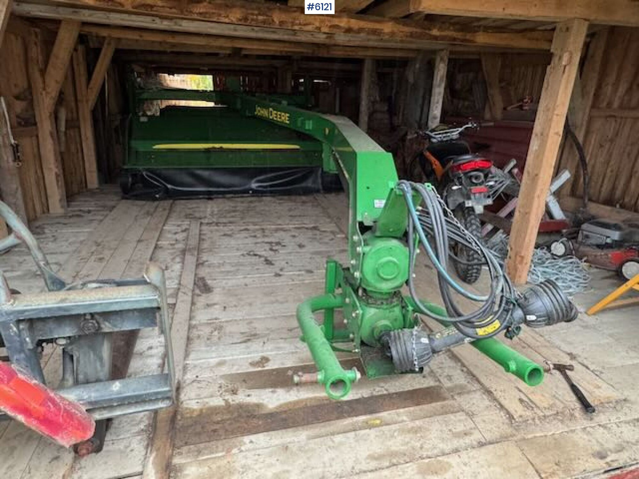 John Deere 530 trailed mower - Hay and forage equipment: picture 2 John Deere 530 trailed mower - Hay and forage equipment: picture 2
