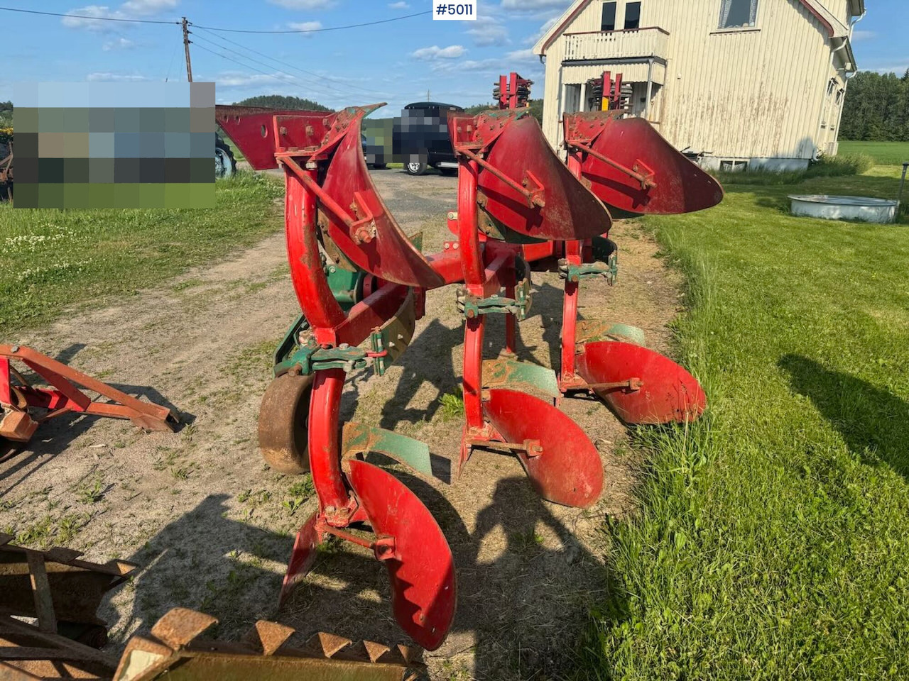 Kverneland Mod. E 3-blade reversible plough - Soil tillage equipment: picture 1 Kverneland Mod. E 3-blade reversible plough - Soil tillage equipment: picture 1