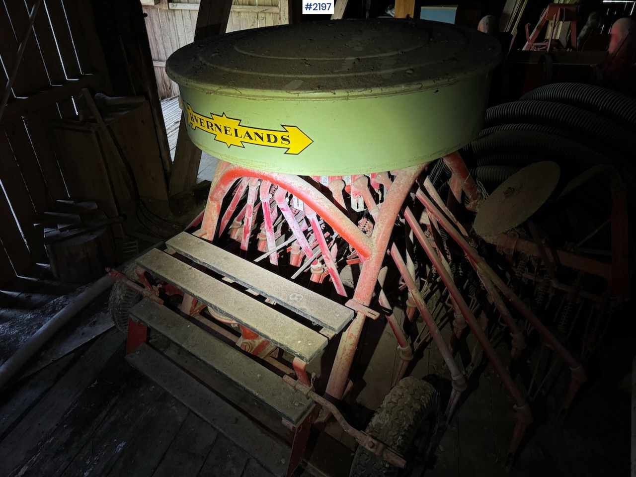 Seed drill Kverneland Seeding machine: picture 1