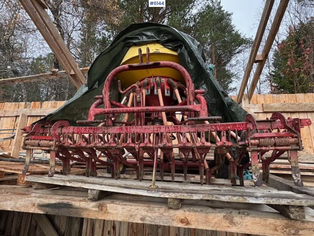 Stokland seed drill - Seed drill: picture 2 Stokland seed drill - Seed drill: picture 2