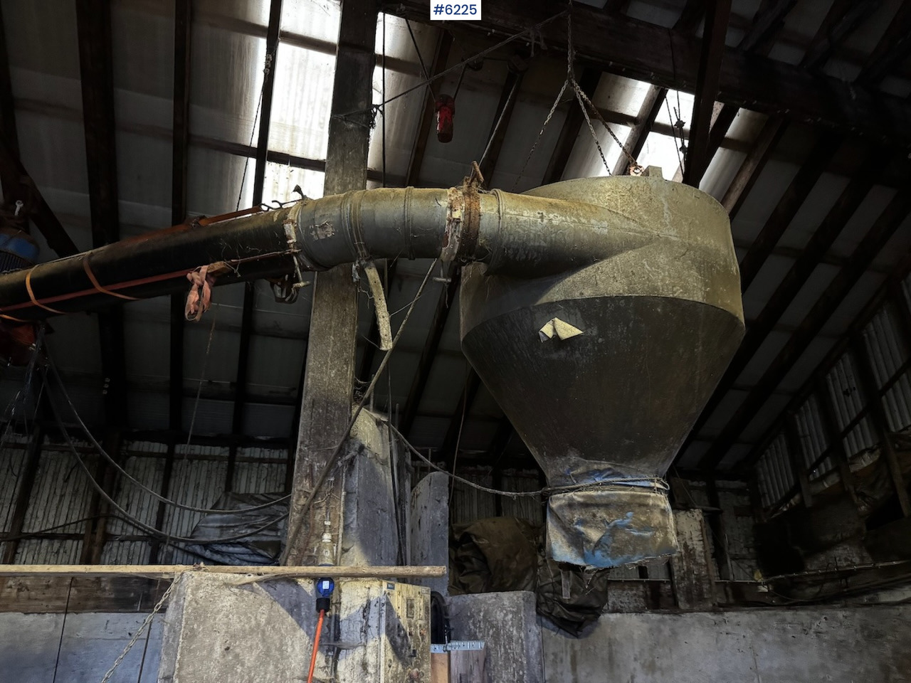 TKS Filling Auger - Livestock equipment: picture 1 TKS Filling Auger - Livestock equipment: picture 1