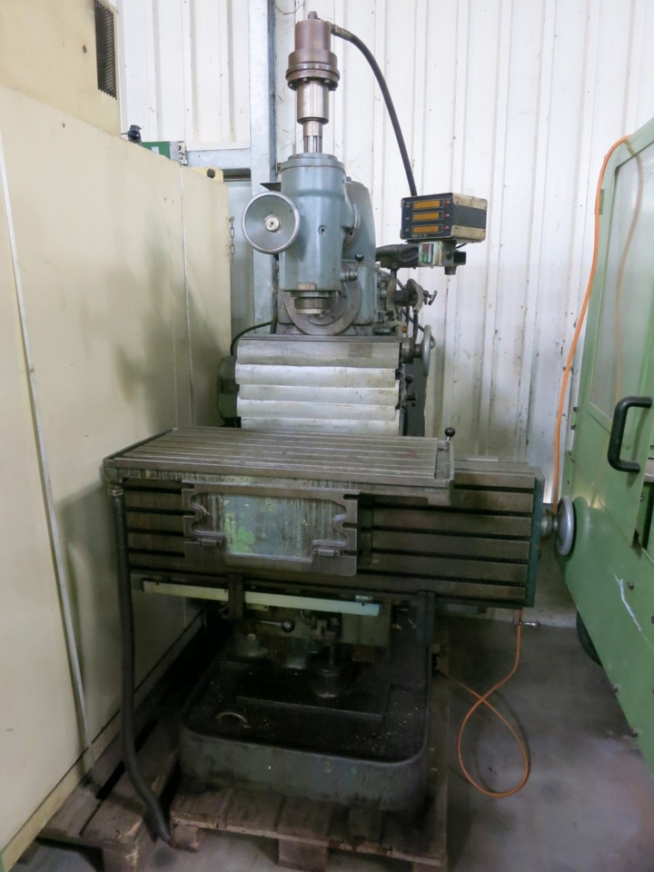 SHW UF 1 - Milling machine: picture 3 SHW UF 1 - Milling machine: picture 3