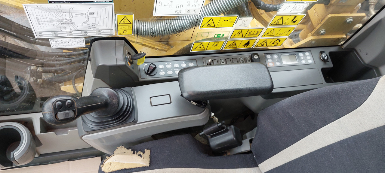 Leasing of CATERPILLAR 326F CATERPILLAR 326F: picture 6