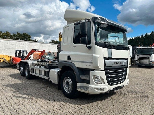 DAF CF 450 Abroller 6x2 - Hook lift truck: picture 1 DAF CF 450 Abroller 6x2 - Hook lift truck: picture 1