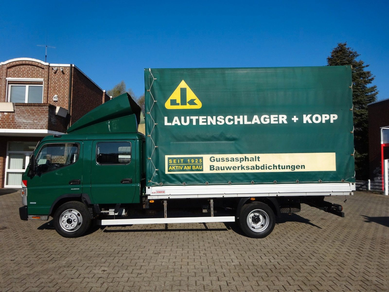 FUSO 7C180D Canter mit Doppelkabine 4x2 - Curtain side van, Combi van: picture 3 FUSO 7C180D Canter mit Doppelkabine 4x2 - Curtain side van, Combi van: picture 3