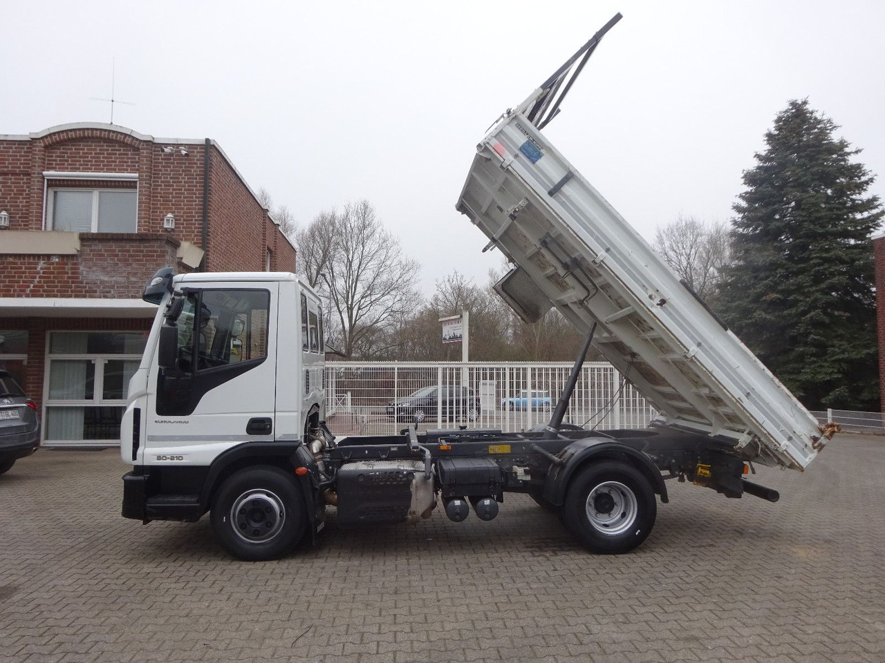 Iveco 80-210 Eurocargo MEILLER 3SKipper 4x2 - Tipper: picture 2 Iveco 80-210 Eurocargo MEILLER 3SKipper 4x2 - Tipper: picture 2