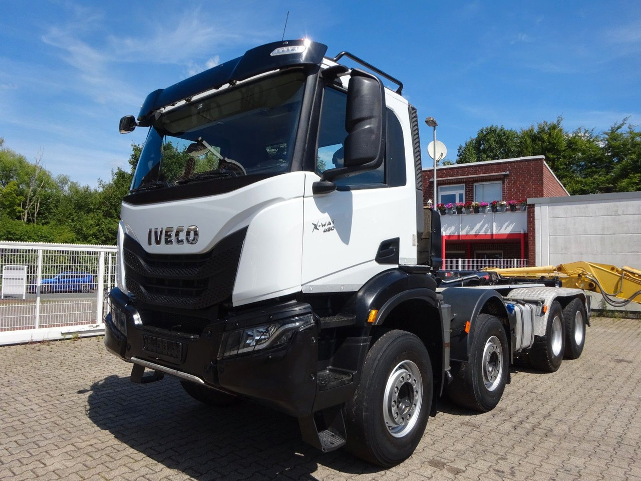 Iveco X-WAY 480 HIAB ABROLLER - Hook lift truck: picture 3 Iveco X-WAY 480 HIAB ABROLLER - Hook lift truck: picture 3