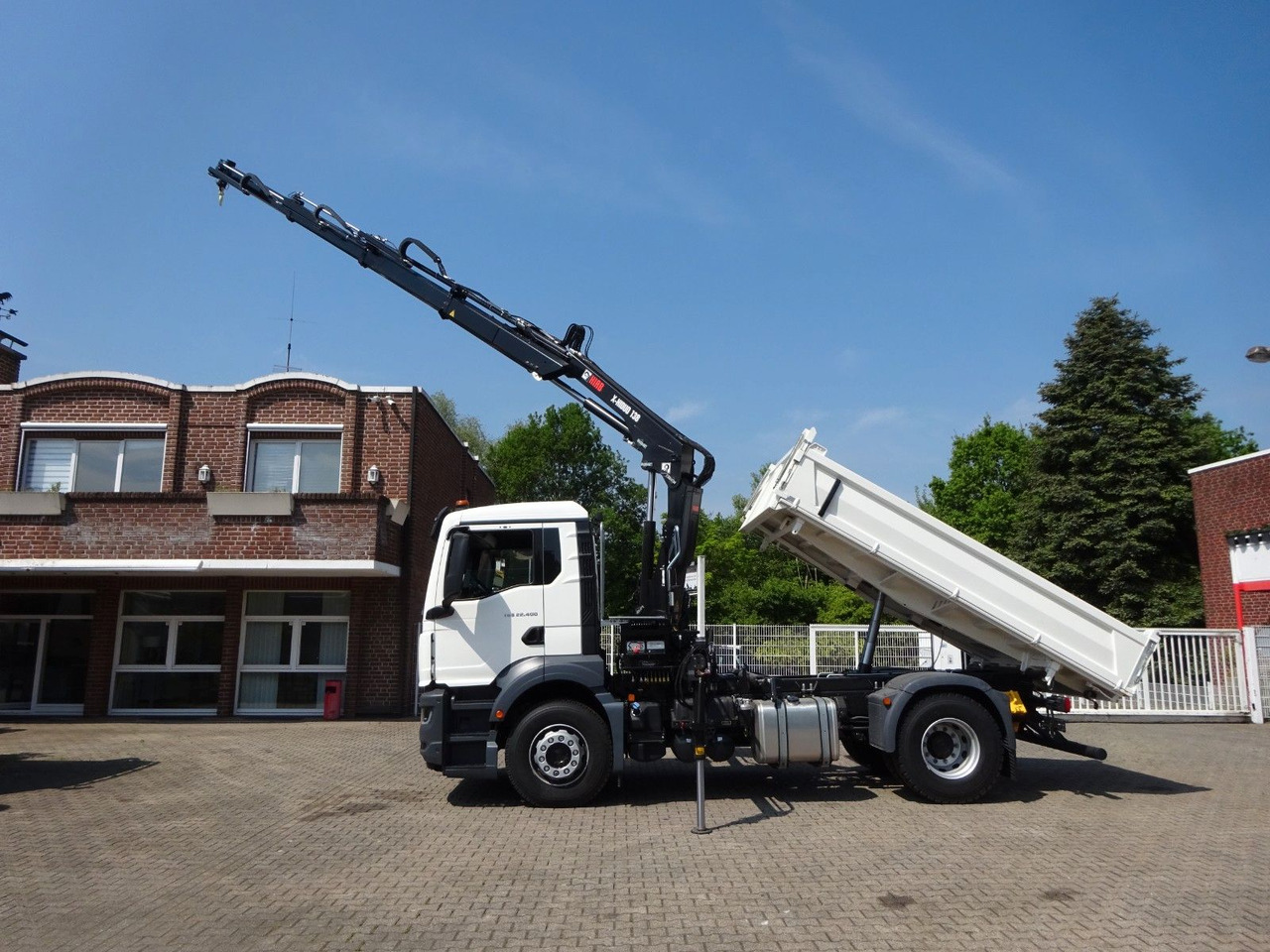 MAN 22.400 TGS + HIAB X-HIDUO 138 Kran - Tipper, Crane truck: picture 2 MAN 22.400 TGS + HIAB X-HIDUO 138 Kran - Tipper, Crane truck: picture 2