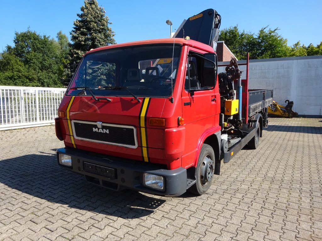 MAN 9.150 Pritsche + Effer 953S Dachdeckerkran 4x2 - Crane truck, Dropside/ Flatbed truck: picture 2 MAN 9.150 Pritsche + Effer 953S Dachdeckerkran 4x2 - Crane truck, Dropside/ Flatbed truck: picture 2