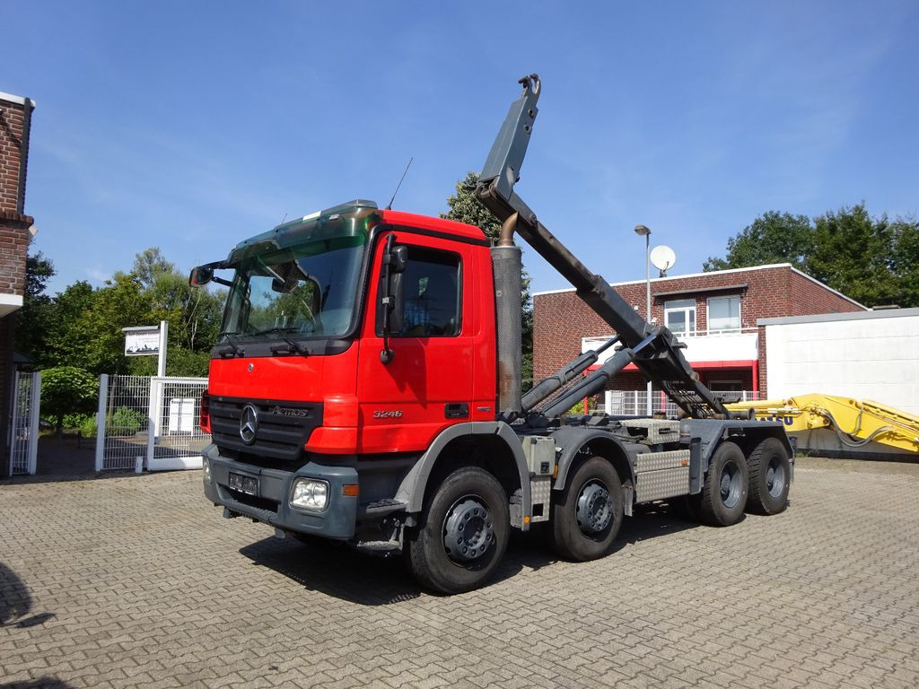 Mercedes-Benz 3246 Actros Abroller K45 8x4 Knickhacken Mercedes-Benz 3246 Actros Abroller K45 8x4 Knickhacken - Hook lift truck: picture 2 Mercedes-Benz 3246 Actros Abroller K45 8x4 Knickhacken Mercedes-Benz 3246 Actros Abroller K45 8x4 Knickhacken - Hook lift truck: picture 2
