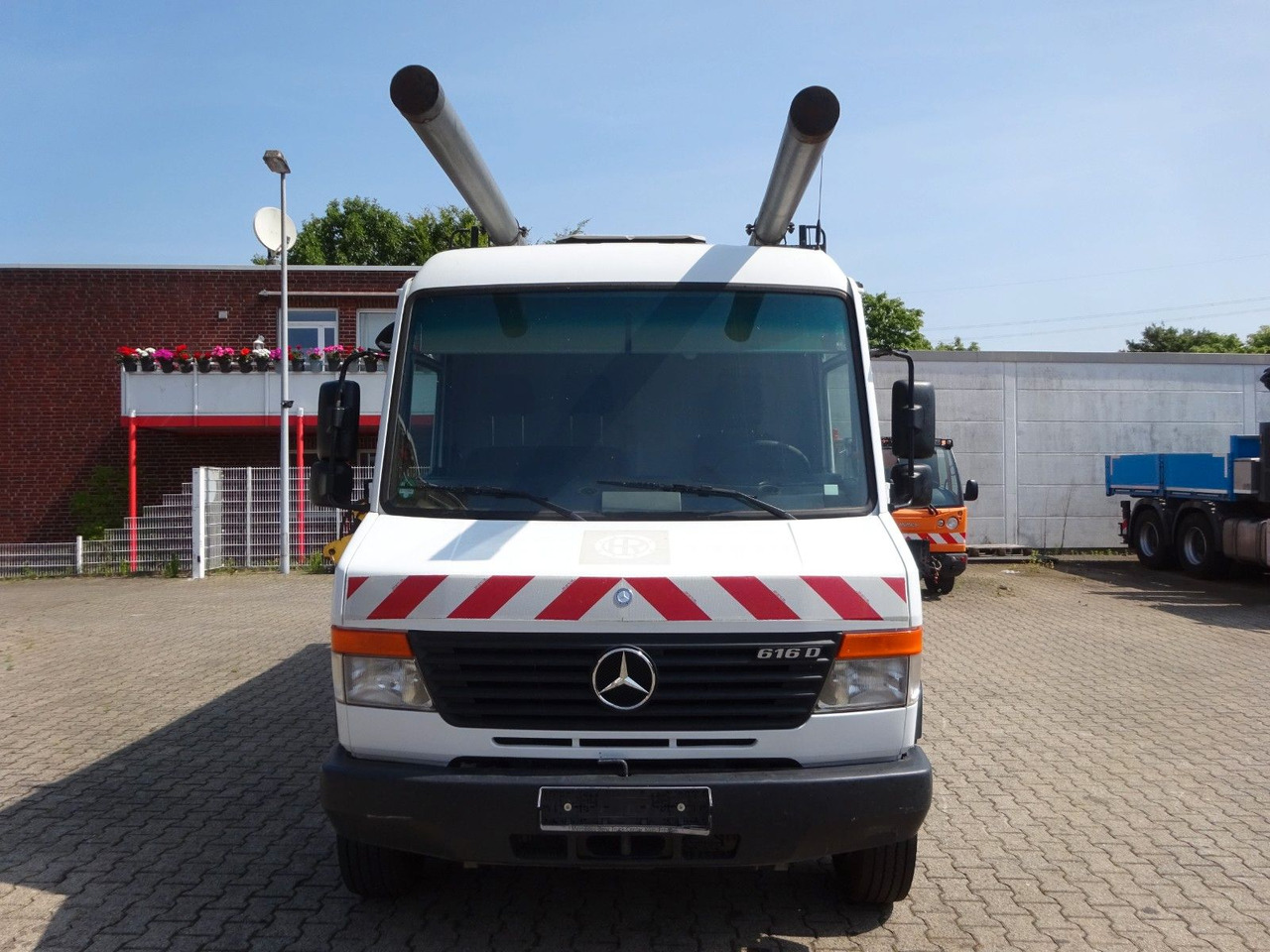 Mercedes-Benz 616D Vario Kastenwagen 4x2 - Panel van: picture 5 Mercedes-Benz 616D Vario Kastenwagen 4x2 - Panel van: picture 5