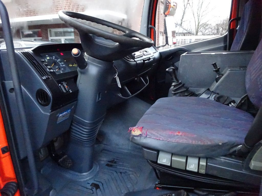 Flatbed van Mercedes-Benz 818 Atego Pritsche 4x2 Mercedes-Benz 818 Atego Pritsche 4x2: picture 13 Flatbed van Mercedes-Benz 818 Atego Pritsche 4x2 Mercedes-Benz 818 Atego Pritsche 4x2: picture 13