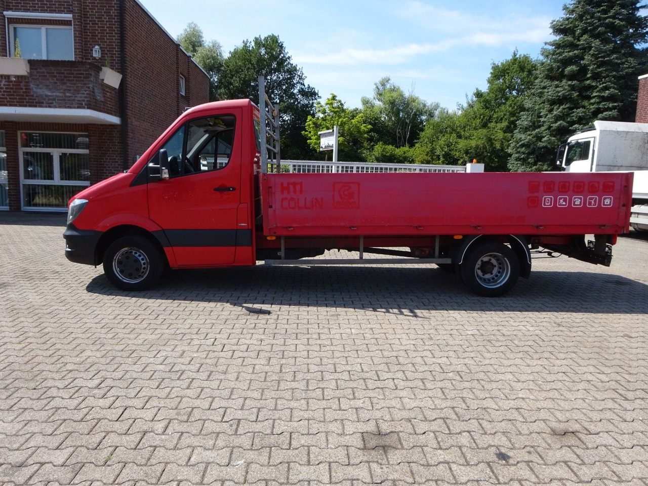 Mercedes-Benz Sprinter Pritsche 519CDI Bluetec 4x2 - Flatbed van: picture 3 Mercedes-Benz Sprinter Pritsche 519CDI Bluetec 4x2 - Flatbed van: picture 3