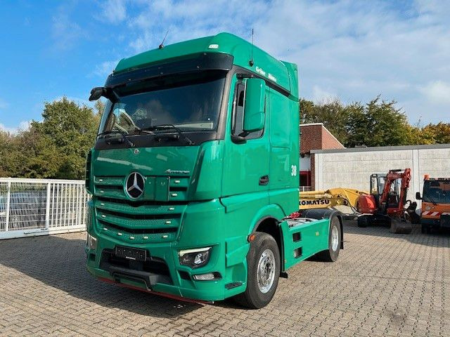 Mercedes-Benz 1851 Actros SZM mit Kipper-Pumpe 4x2 - Tractor unit: picture 1 Mercedes-Benz 1851 Actros SZM mit Kipper-Pumpe 4x2 - Tractor unit: picture 1