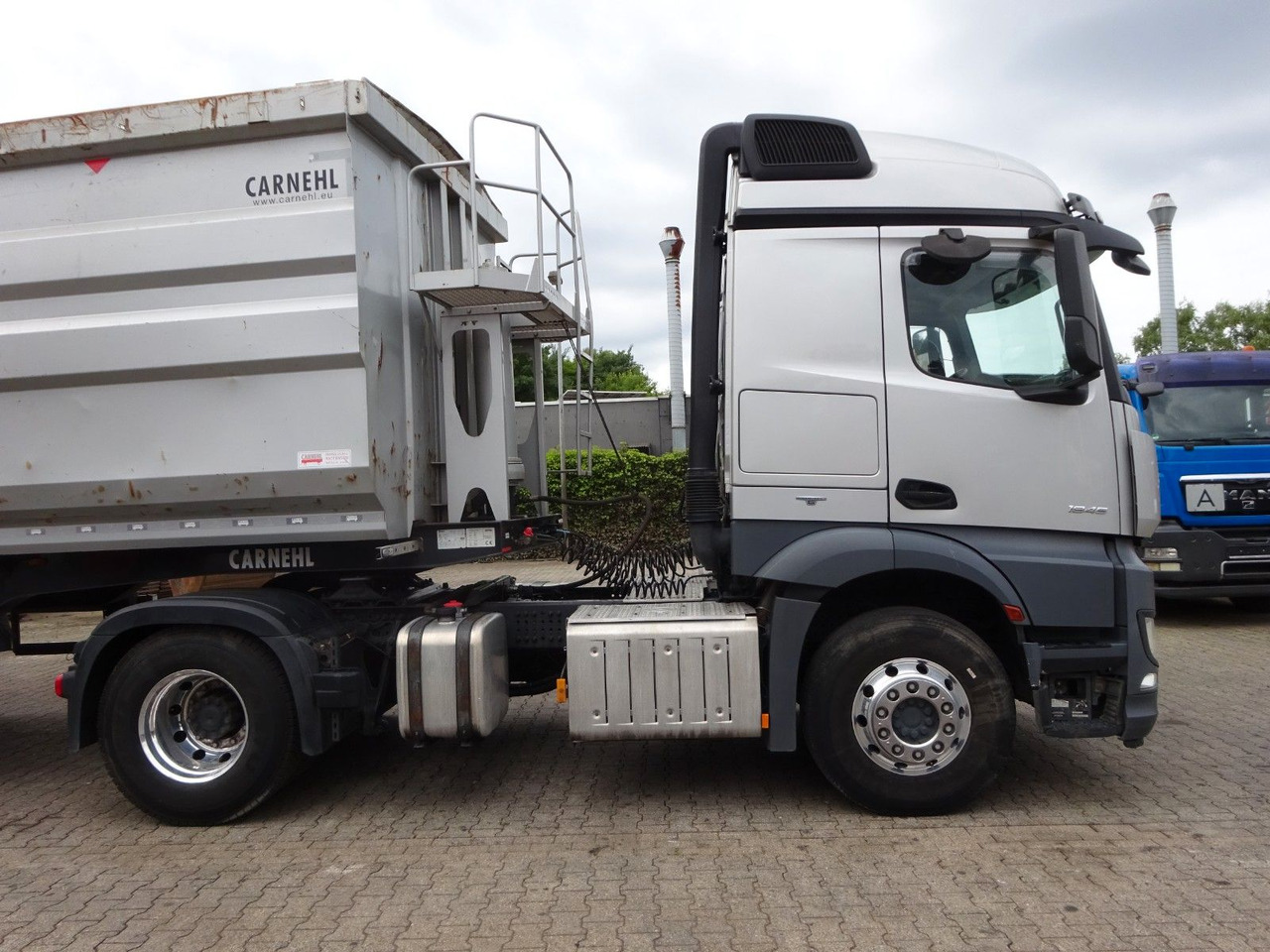 Mercedes-Benz 845 Actros SZM mit Hydraulik Pumpe 4x2 - Tractor unit: picture 4 Mercedes-Benz 845 Actros SZM mit Hydraulik Pumpe 4x2 - Tractor unit: picture 4