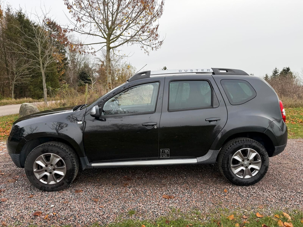 Dacia Duster I Laureate 1.5 DCI *nur 55 000km! - Passenger van: picture 2 Dacia Duster I Laureate 1.5 DCI *nur 55 000km! - Passenger van: picture 2