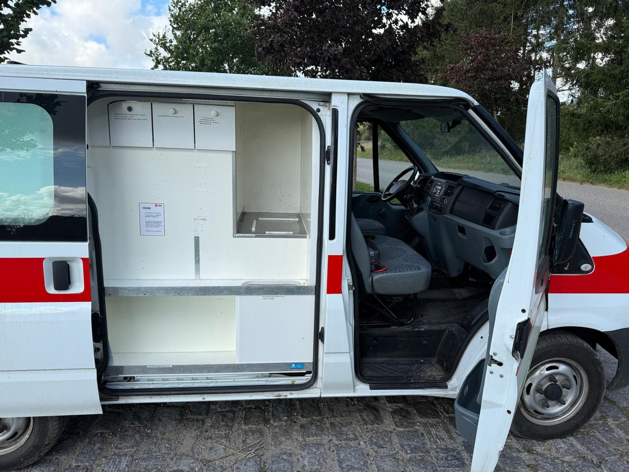 Passenger van Ford Transit Kombi FT 300 K: picture 16