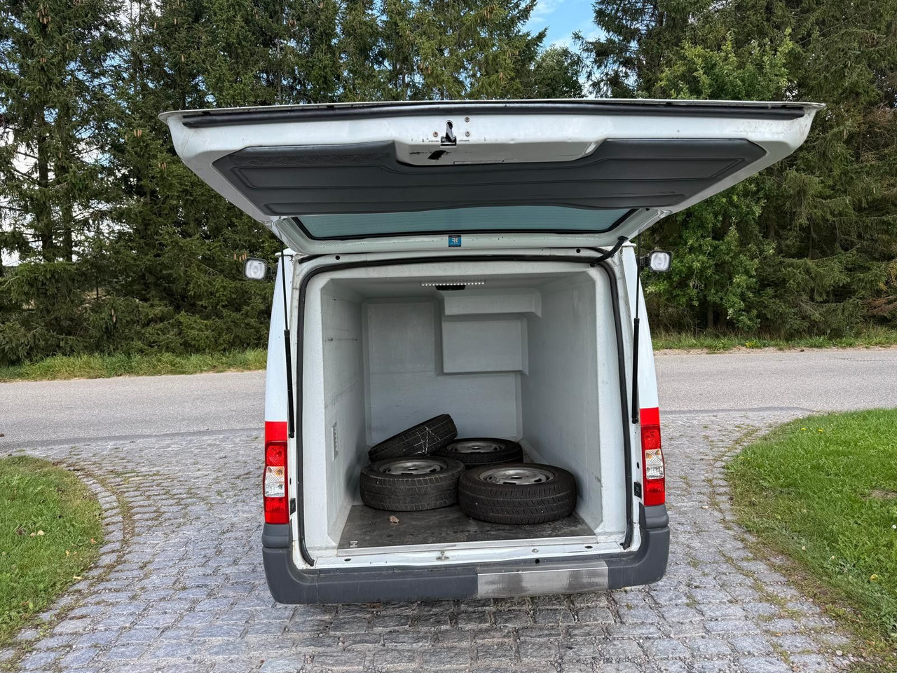 Passenger van Ford Transit Kombi FT 300 K: picture 18