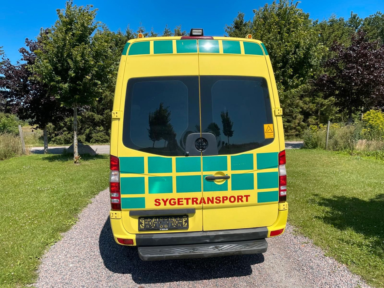Mercedes-Benz Sprinter II Kasten 316 CDI Aut *Ambulance - Ambulance: picture 4 Mercedes-Benz Sprinter II Kasten 316 CDI Aut *Ambulance - Ambulance: picture 4