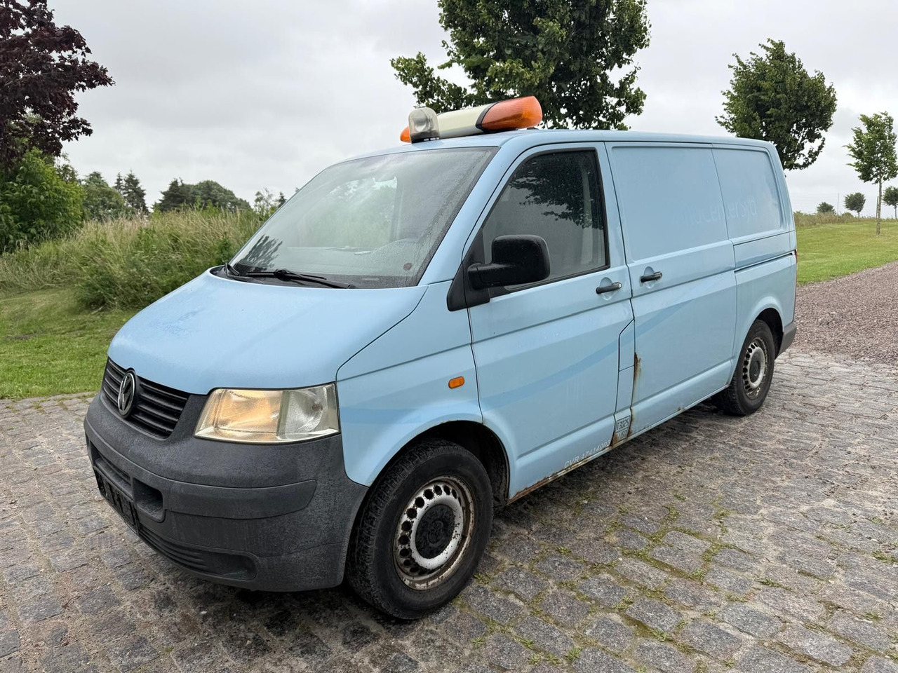 Volkswagen T5 Transporter 2.5 TDI 4Motion 4x4 *5520€ netto - Small van: picture 2 Volkswagen T5 Transporter 2.5 TDI 4Motion 4x4 *5520€ netto - Small van: picture 2