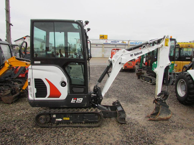 Bobcat E 19 Minibagger 22.500 EUR - Mini excavator: picture 3 Bobcat E 19 Minibagger 22.500 EUR - Mini excavator: picture 3