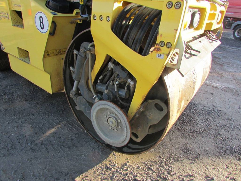 Bomag BW 154 A P-4 i AM / Asphaltmanager Walze - Roller: picture 4 Bomag BW 154 A P-4 i AM / Asphaltmanager Walze - Roller: picture 4