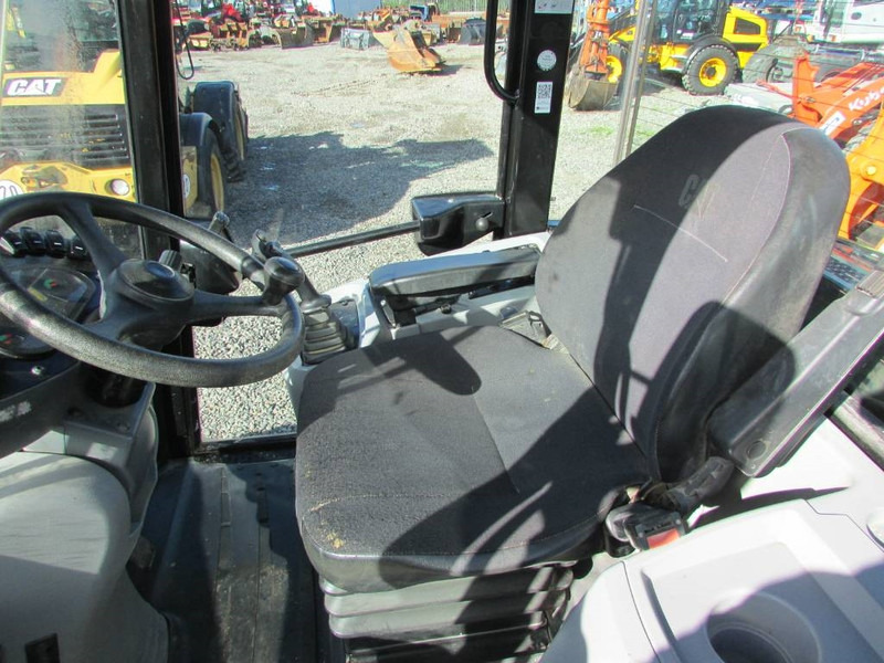 Leasing of Cat 906 M Radlader 29.500 EUR Cat 906 M Radlader 29.500 EUR: picture 7 Leasing of Cat 906 M Radlader 29.500 EUR Cat 906 M Radlader 29.500 EUR: picture 7