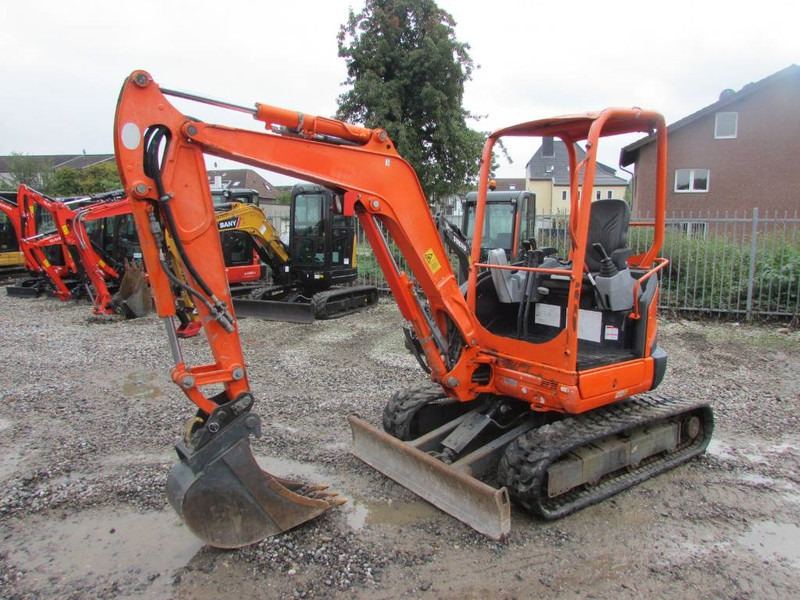 Kubota U 27-4 Canopy Minibagger 17.500 EUR - Mini excavator: picture 2 Kubota U 27-4 Canopy Minibagger 17.500 EUR - Mini excavator: picture 2