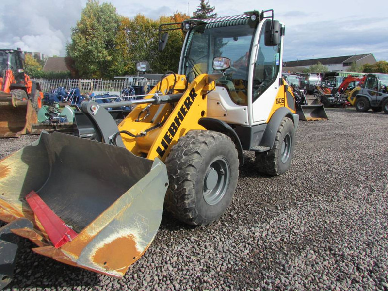 Liebherr L 506 Compact Radlader 46.500 EUR netto L506C - Wheel loader: picture 4 Liebherr L 506 Compact Radlader 46.500 EUR netto L506C - Wheel loader: picture 4