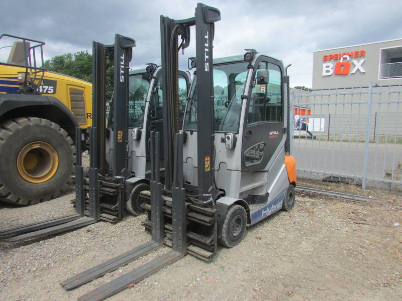 Still RX 70-30 H Hybrid / Diesel Stapler - Diesel forklift: picture 2 Still RX 70-30 H Hybrid / Diesel Stapler - Diesel forklift: picture 2