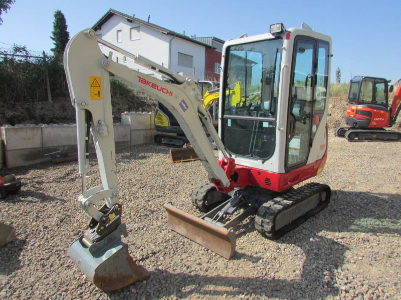 Takeuchi TB 216 V0 Minibagger 23.500 EUR - Mini excavator: picture 2 Takeuchi TB 216 V0 Minibagger 23.500 EUR - Mini excavator: picture 2