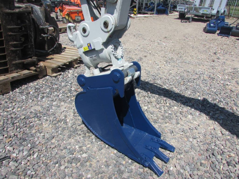 Takeuchi TB 225 Minibagger 42.500 EUR - Mini excavator: picture 3 Takeuchi TB 225 Minibagger 42.500 EUR - Mini excavator: picture 3