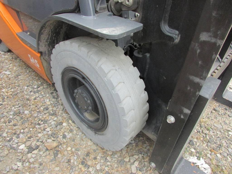 Toyota 02-8 FGF 25 Tonero 25 Gas Stapler 02-8FGF25 7500€ - LPG forklift: picture 4 Toyota 02-8 FGF 25 Tonero 25 Gas Stapler 02-8FGF25 7500€ - LPG forklift: picture 4