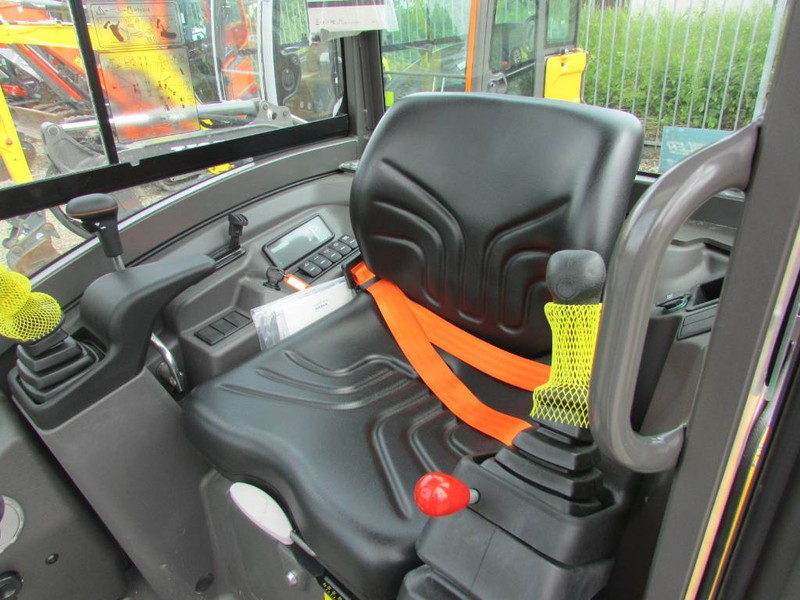 New Mini excavator Volvo EC 18 E Minibagger 24.500 EUR: picture 8